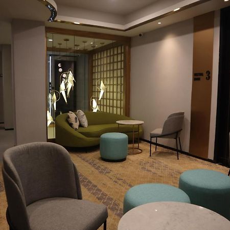 Gaia Hotel Тернате Экстерьер фото